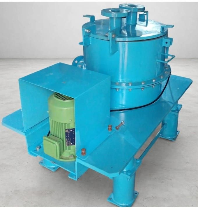 Painted basket centrifuge with guarded motor